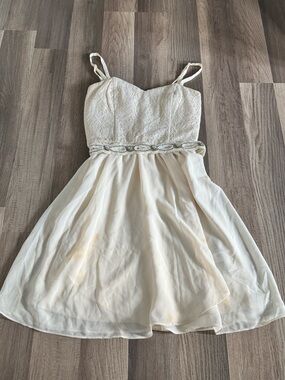 Spaghetti-Strap Ivory Lace & Chiffon Party Dress